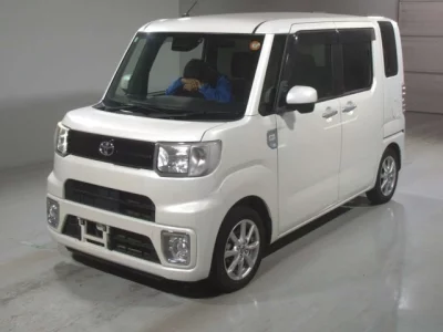 Toyota PIXIS MEGA