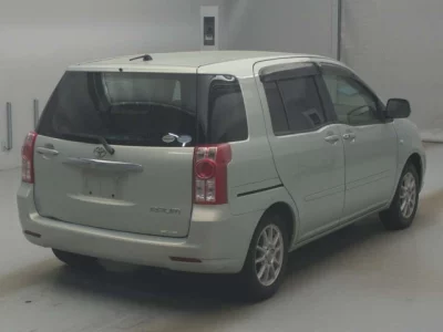 Toyota RAUM