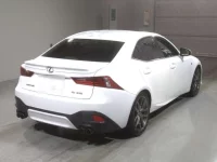 Lexus IS лот № 10022 оценка R  с аукциона в Японии 1