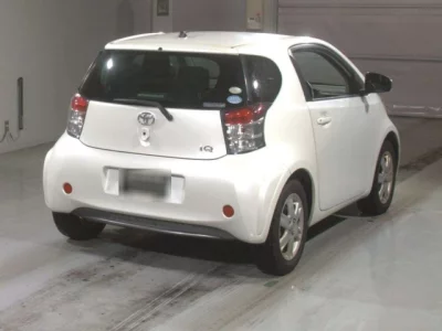 Toyota iQ