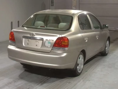 Toyota PLATZ  с аукциона в Японии