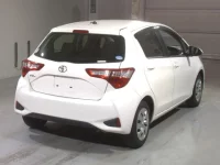Toyota VITZ лот № 2208 оценка 4.5  с аукциона в Японии 1