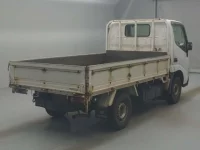Toyota DYNA лот № 76002 оценка 3  с аукциона в Японии 1