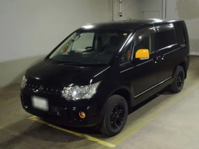 Mitsubishi Delica D:5