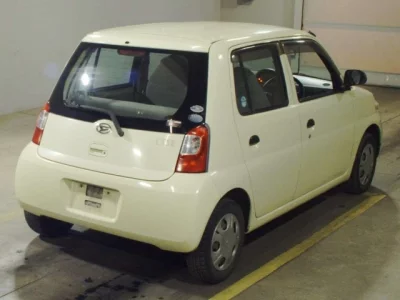Daihatsu Esse