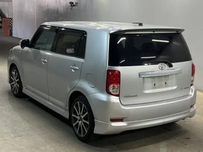 Toyota COROLLA RUMION