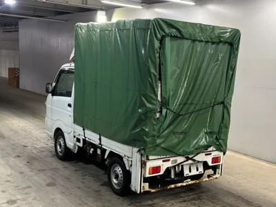 Nissan NT100 Clipper