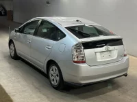 Toyota Prius лот № 153 оценка 4  с аукциона в Японии 1