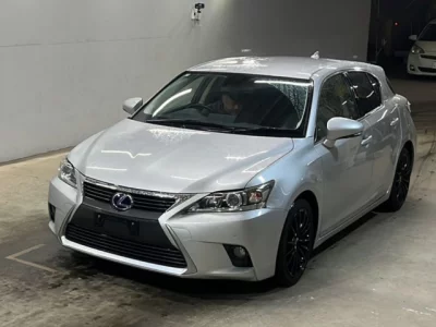 Lexus CT  с аукциона в Японии