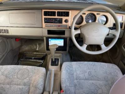 Nissan RASHEEN  с аукциона в Японии