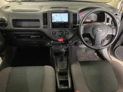 Nissan AD