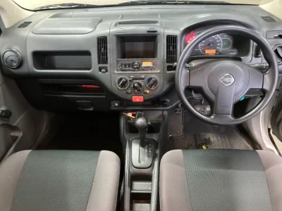 Nissan AD