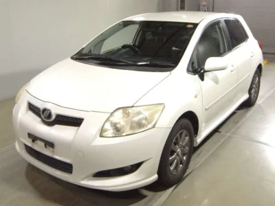Toyota AURIS  с аукциона в Японии
