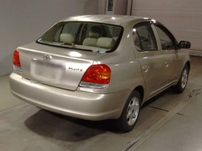 Toyota PLATZ  с аукциона в Японии