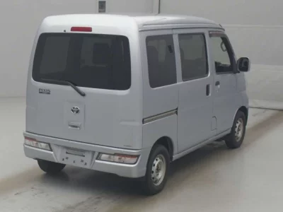Toyota Pixis Van