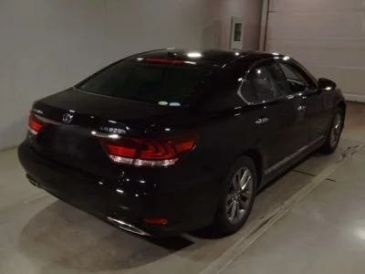 Lexus LS600h