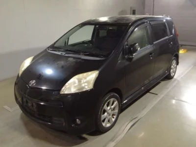 Toyota Passo Sette