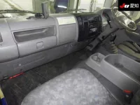 Hino DUTRO лот № 8057 оценка 3.5  с аукциона в Японии 2