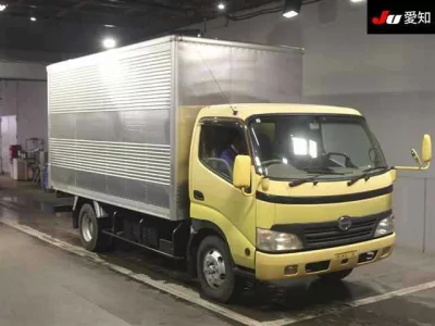 Hino DUTRO  с аукциона в Японии