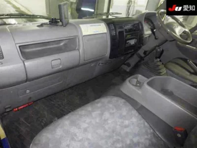 Hino DUTRO  с аукциона в Японии