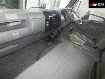 Hino DUTRO  с аукциона в Японии