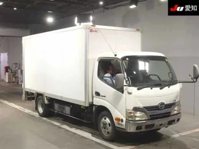 Hino DUTRO  с аукциона в Японии