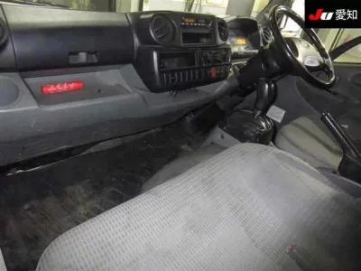 Hino DUTRO  с аукциона в Японии