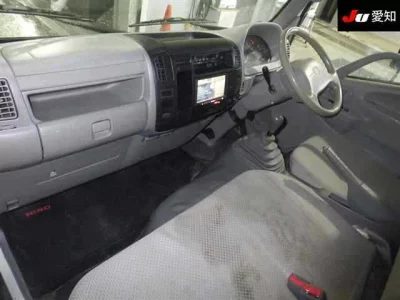 Hino DUTRO  с аукциона в Японии