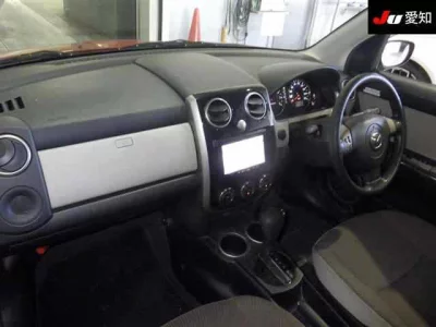 Mazda Verisa