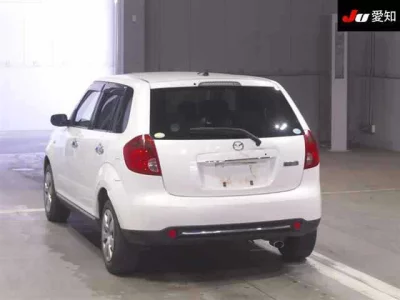 Mazda Verisa