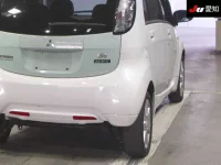 Mitsubishi I-MIEV лот № 72 оценка R  с аукциона в Японии 7