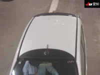 Mitsubishi I-MIEV лот № 72 оценка R  с аукциона в Японии 8