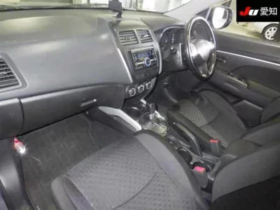 Mitsubishi RVR