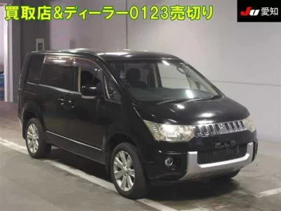 Mitsubishi Delica D:5