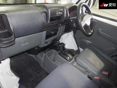 Mitsubishi Minicab Van