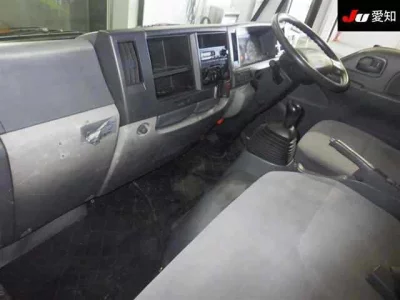 Mazda Titan