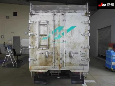 Mazda Titan