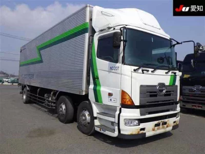 Hino TRUCK