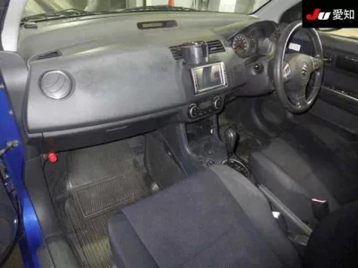 Suzuki SWIFT  с аукциона в Японии