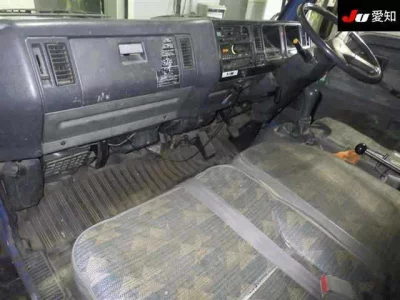 Mazda Titan