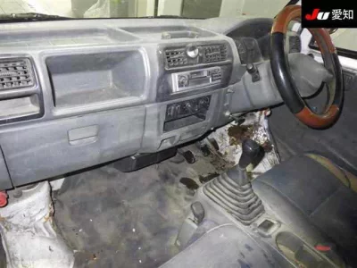 Mitsubishi MINICAB TRUCK  с аукциона в Японии