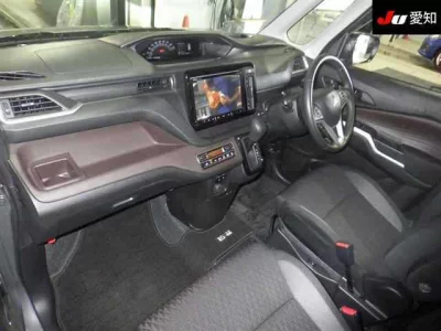 Mitsubishi Delica D:2