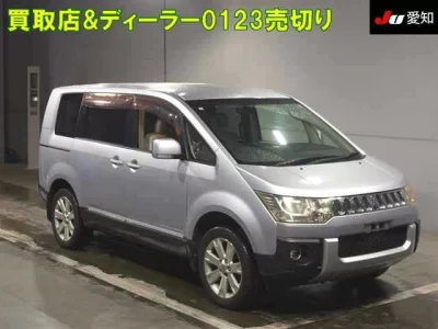 Mitsubishi Delica D:5