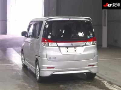 Mitsubishi Delica D:2