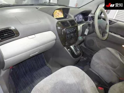 Mitsubishi Chariot Grandis