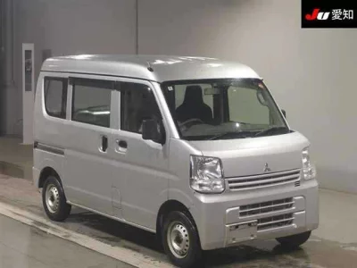 Mitsubishi Minicab Van