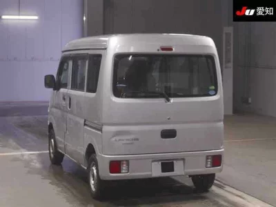 Mitsubishi Minicab Van