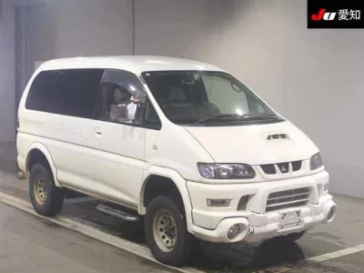 Mitsubishi DELICA  с аукциона в Японии