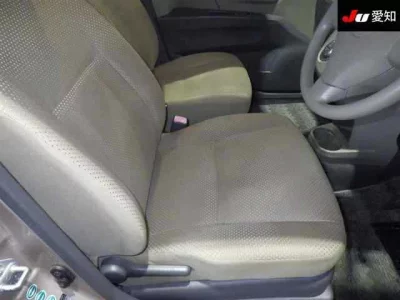 Daihatsu MIRA  с аукциона в Японии