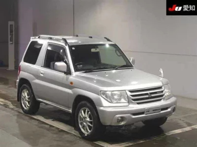 Mitsubishi Pajero iO
